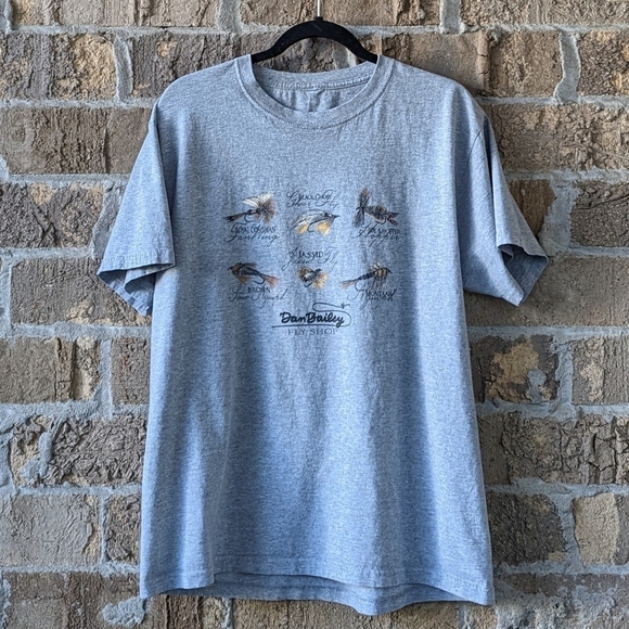 Dan Bailey Fly Shop Fishing Tackle Lures Short Sleeve T-Shirt Medium Unisex - Picture 1 of 4